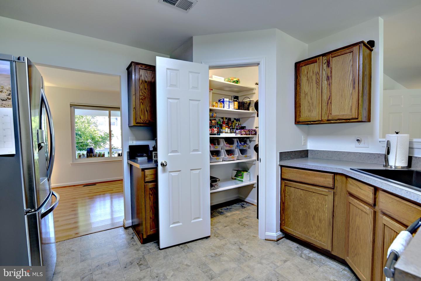 851 Woodcrest LOOP