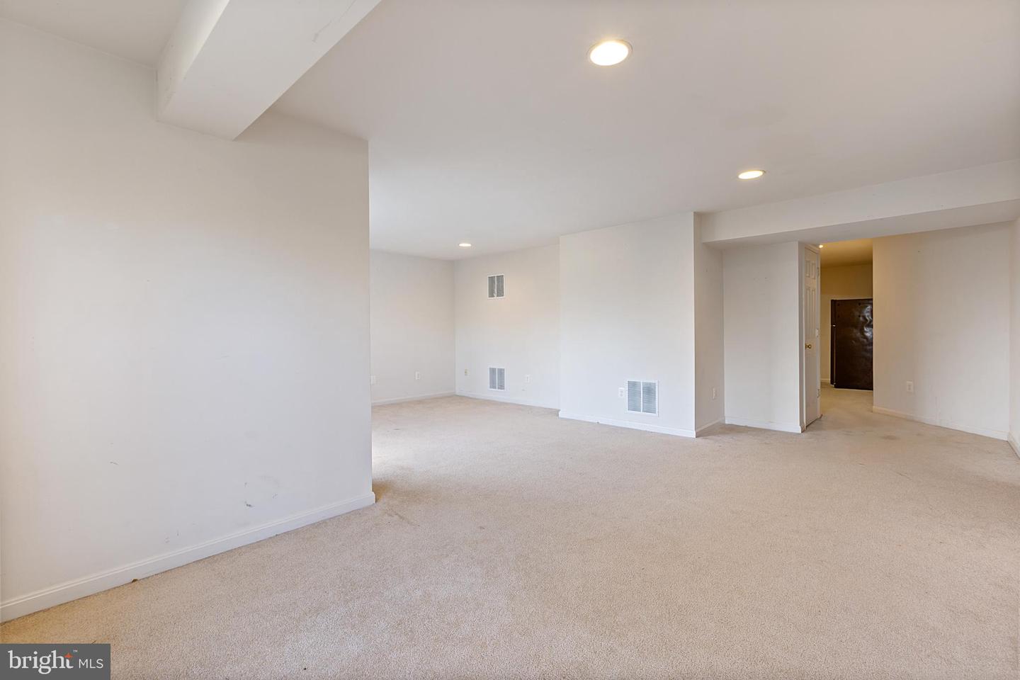 631 Holly Crest DRIVE