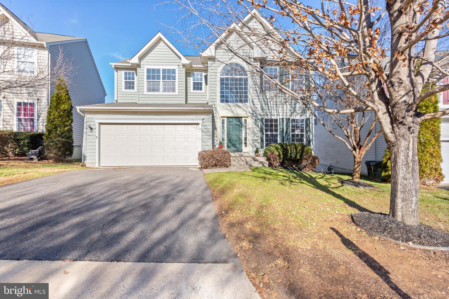 631 Holly Crest DRIVE