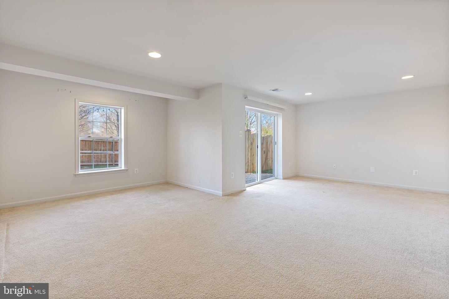631 Holly Crest DRIVE