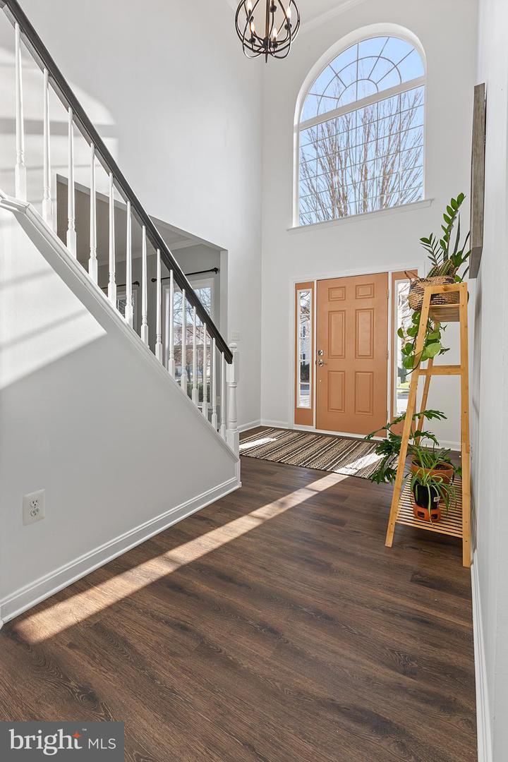 631 Holly Crest DRIVE