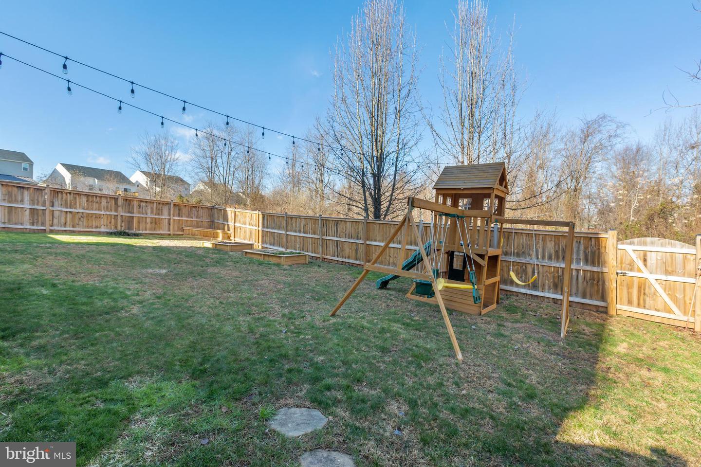 631 Holly Crest DRIVE