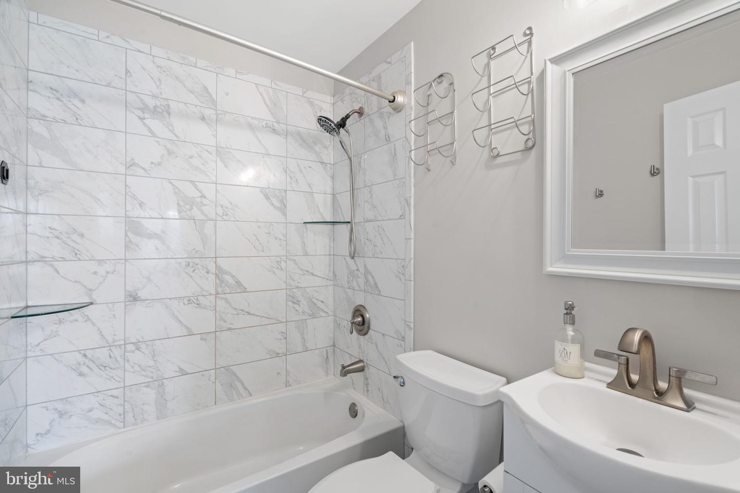 9229 Sperryville PIKE