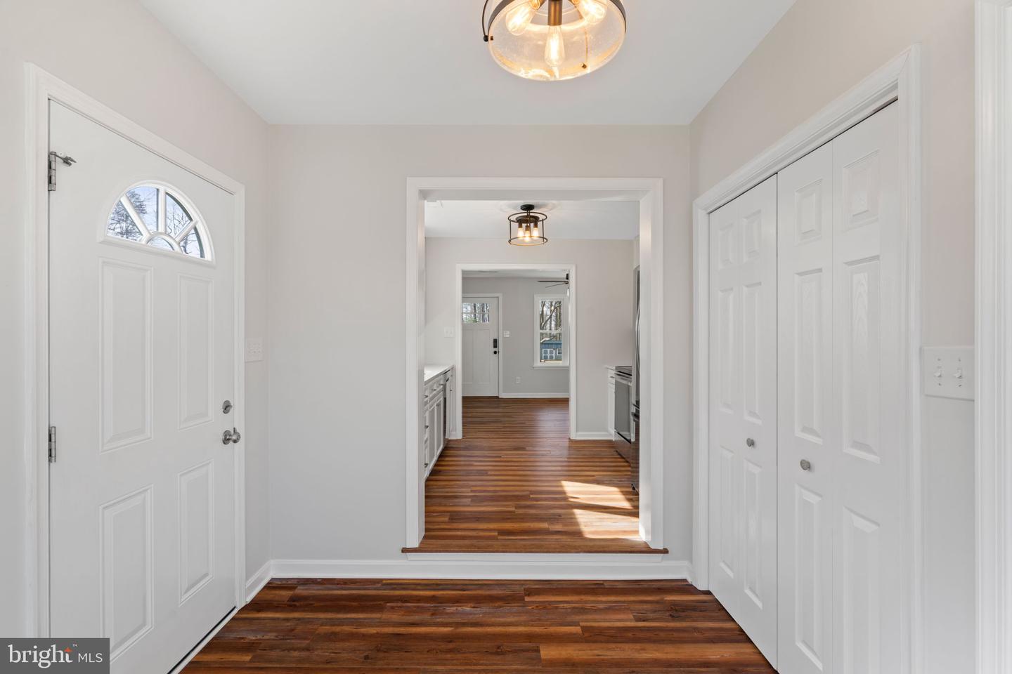 9229 Sperryville PIKE