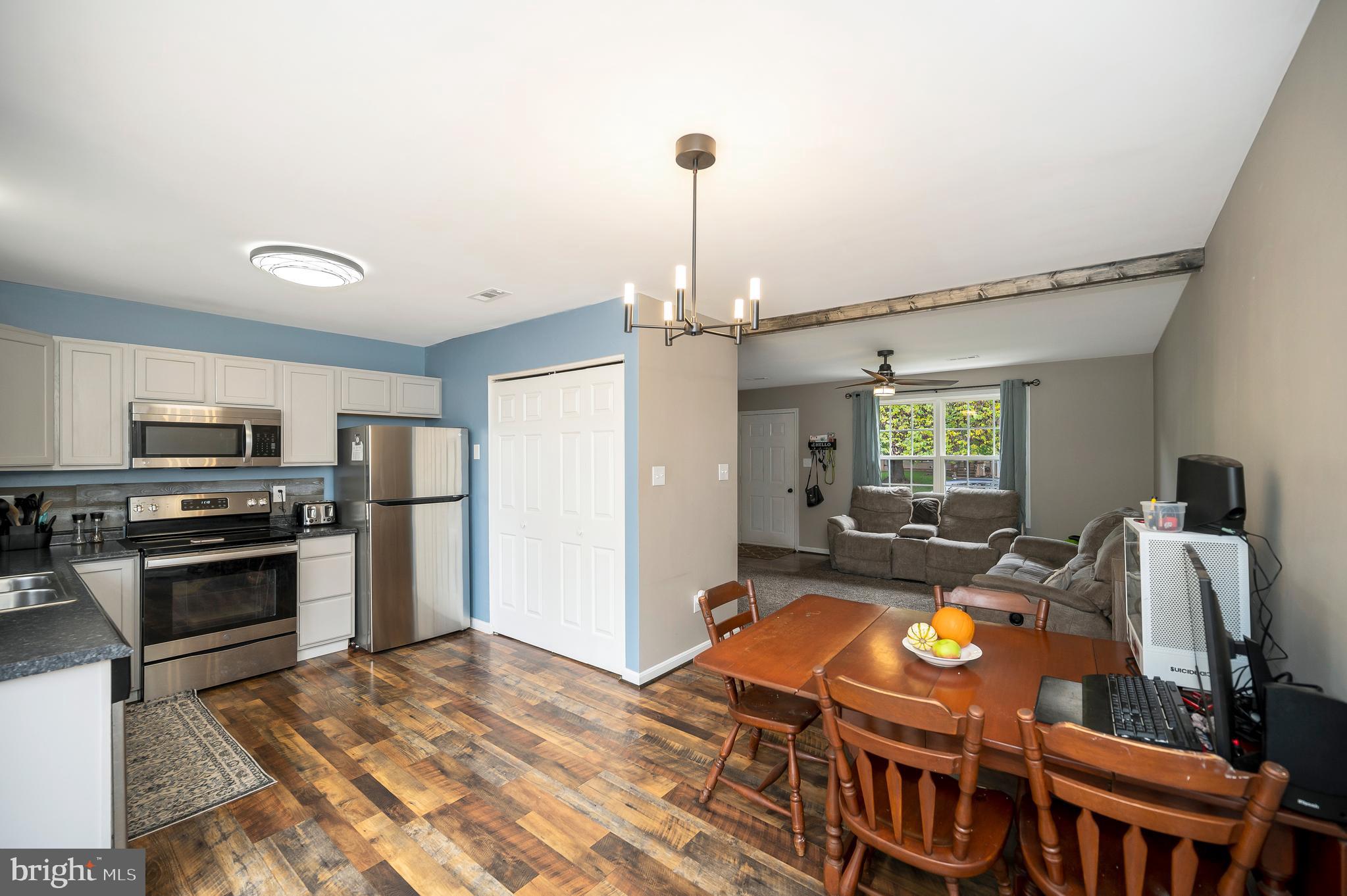 1617 Harrier Ln