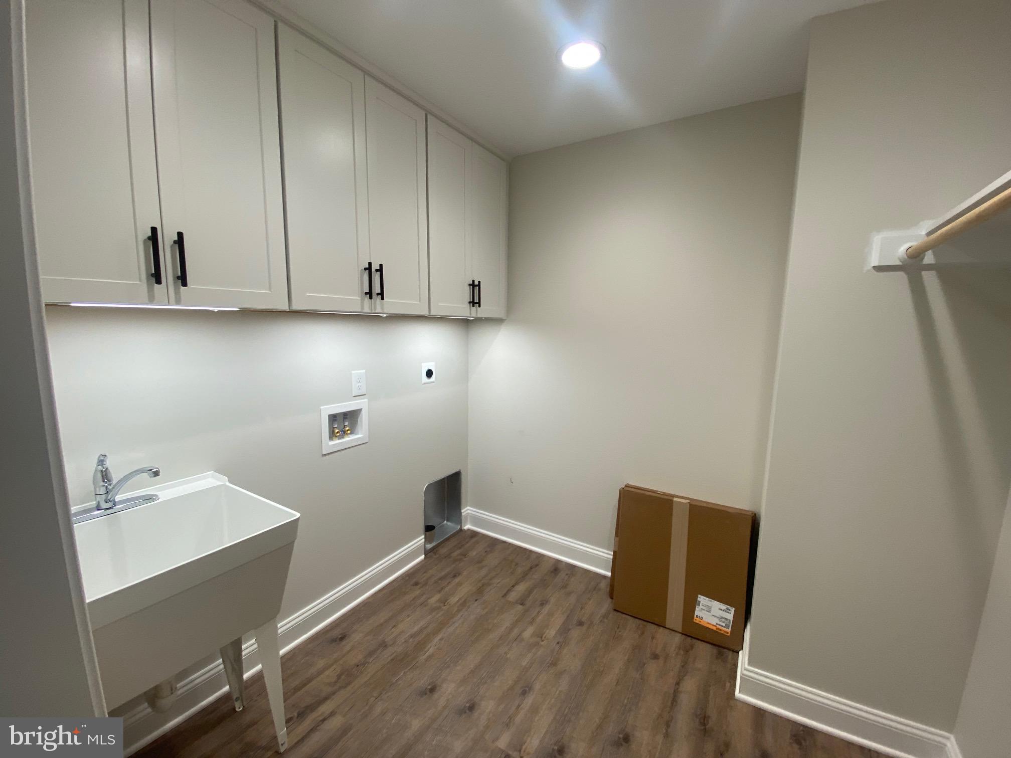 10207 JOHN JAMESON PLACE