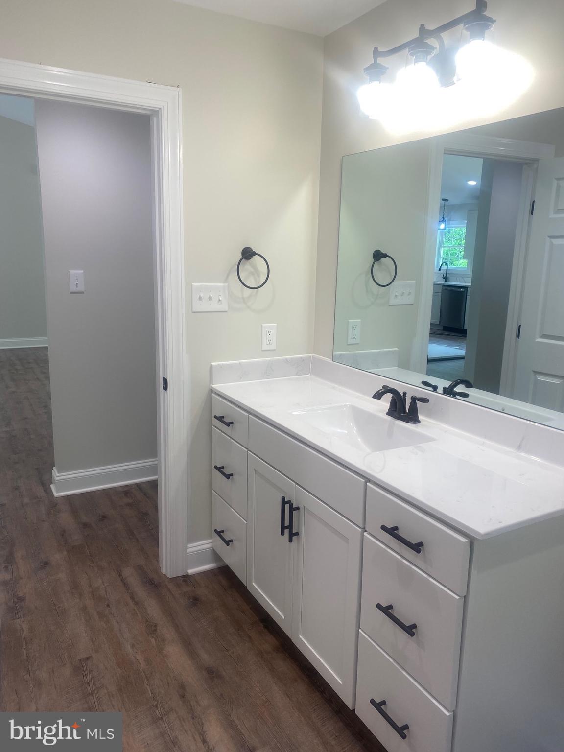 10207 JOHN JAMESON PLACE