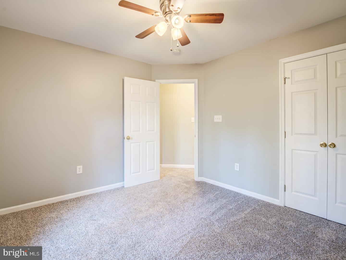 2033 LEEHIGH DRIVE
