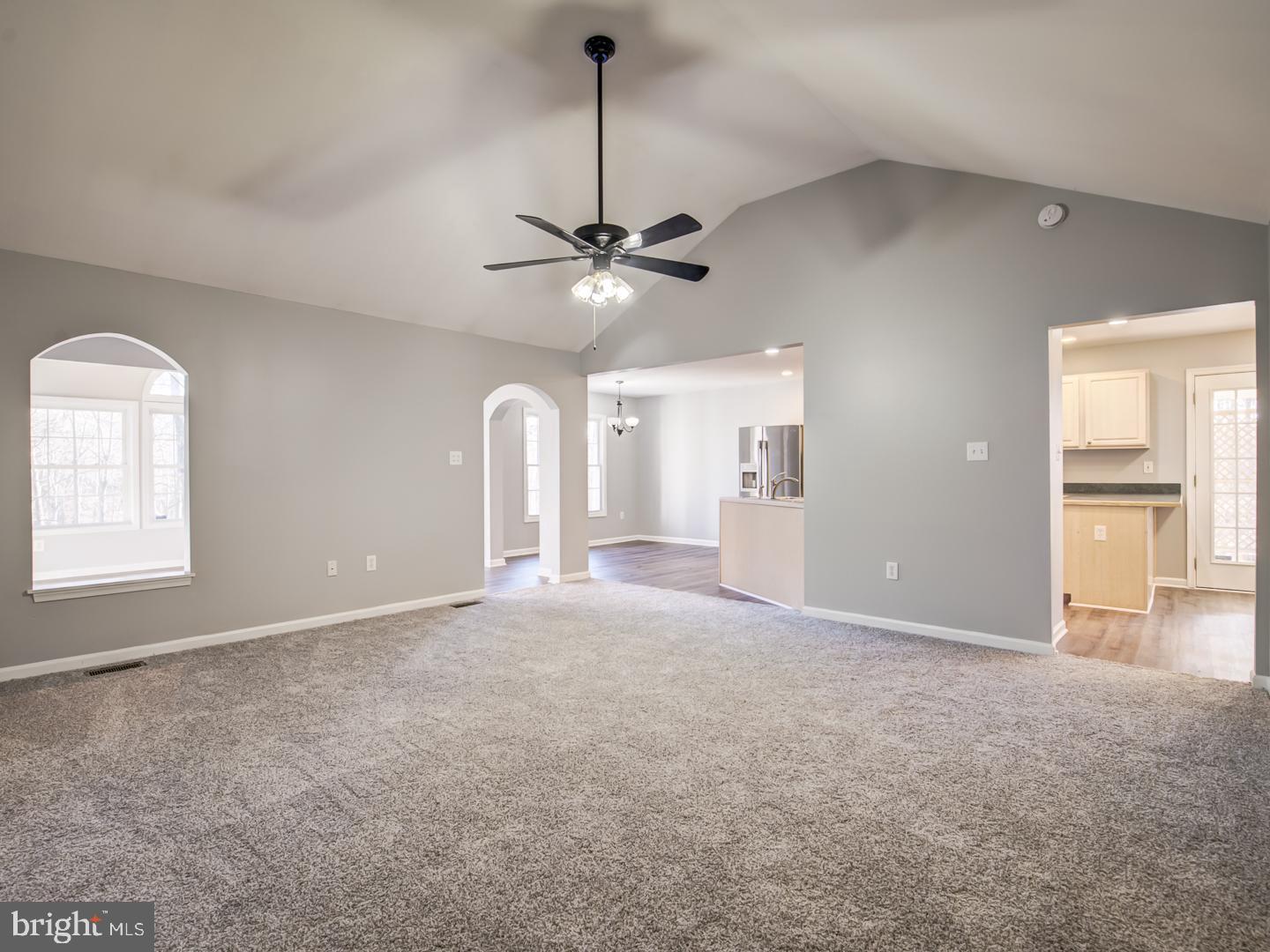 2033 LEEHIGH DRIVE