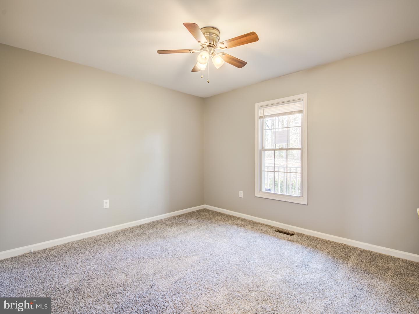 2033 LEEHIGH DRIVE