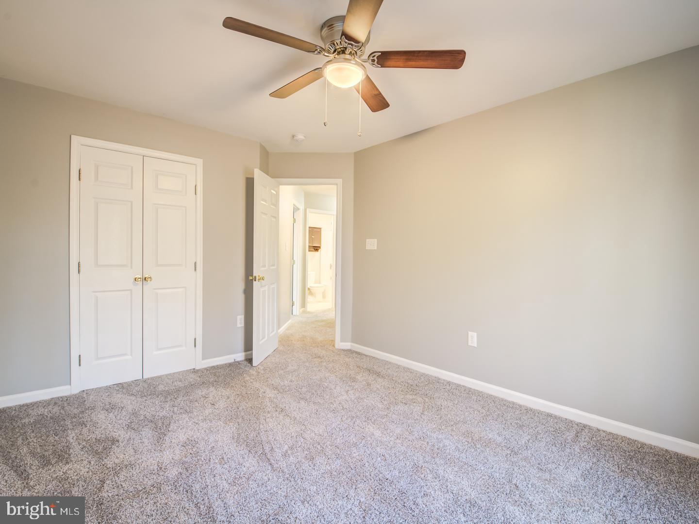 2033 LEEHIGH DRIVE