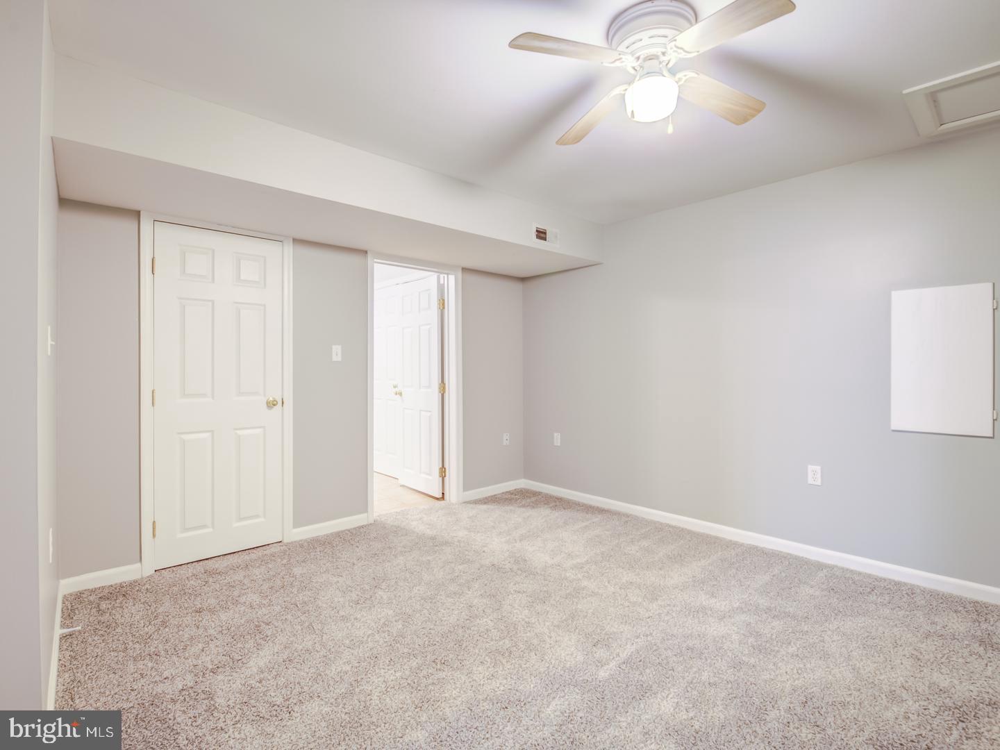 2033 LEEHIGH DRIVE