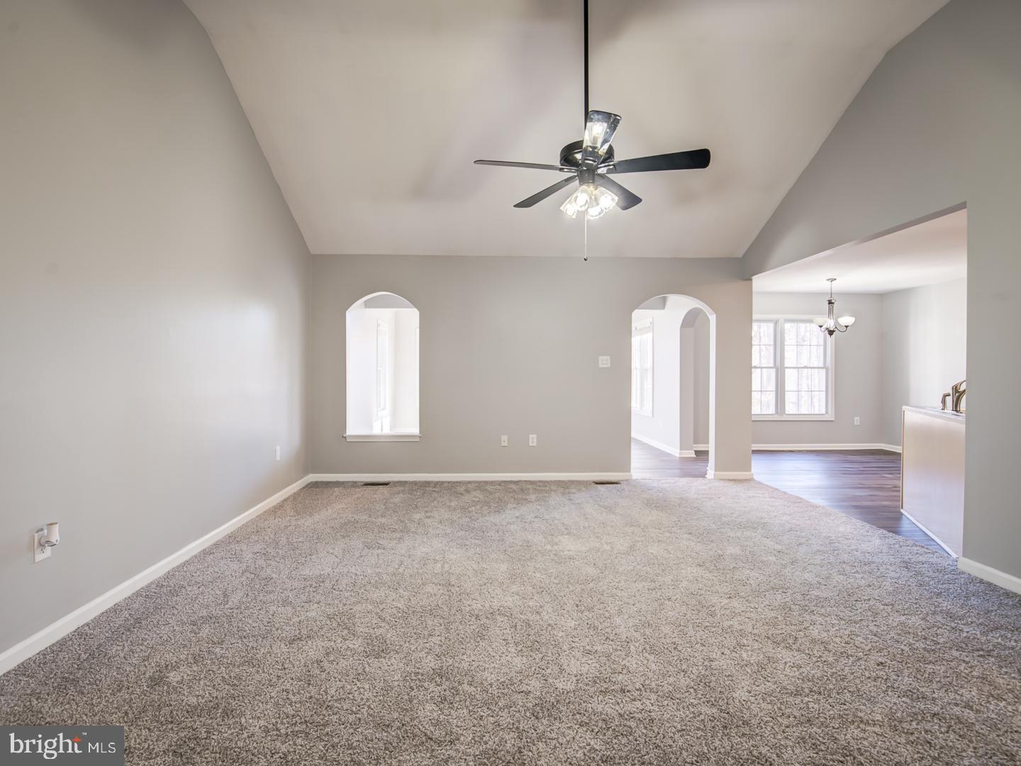 2033 LEEHIGH DRIVE