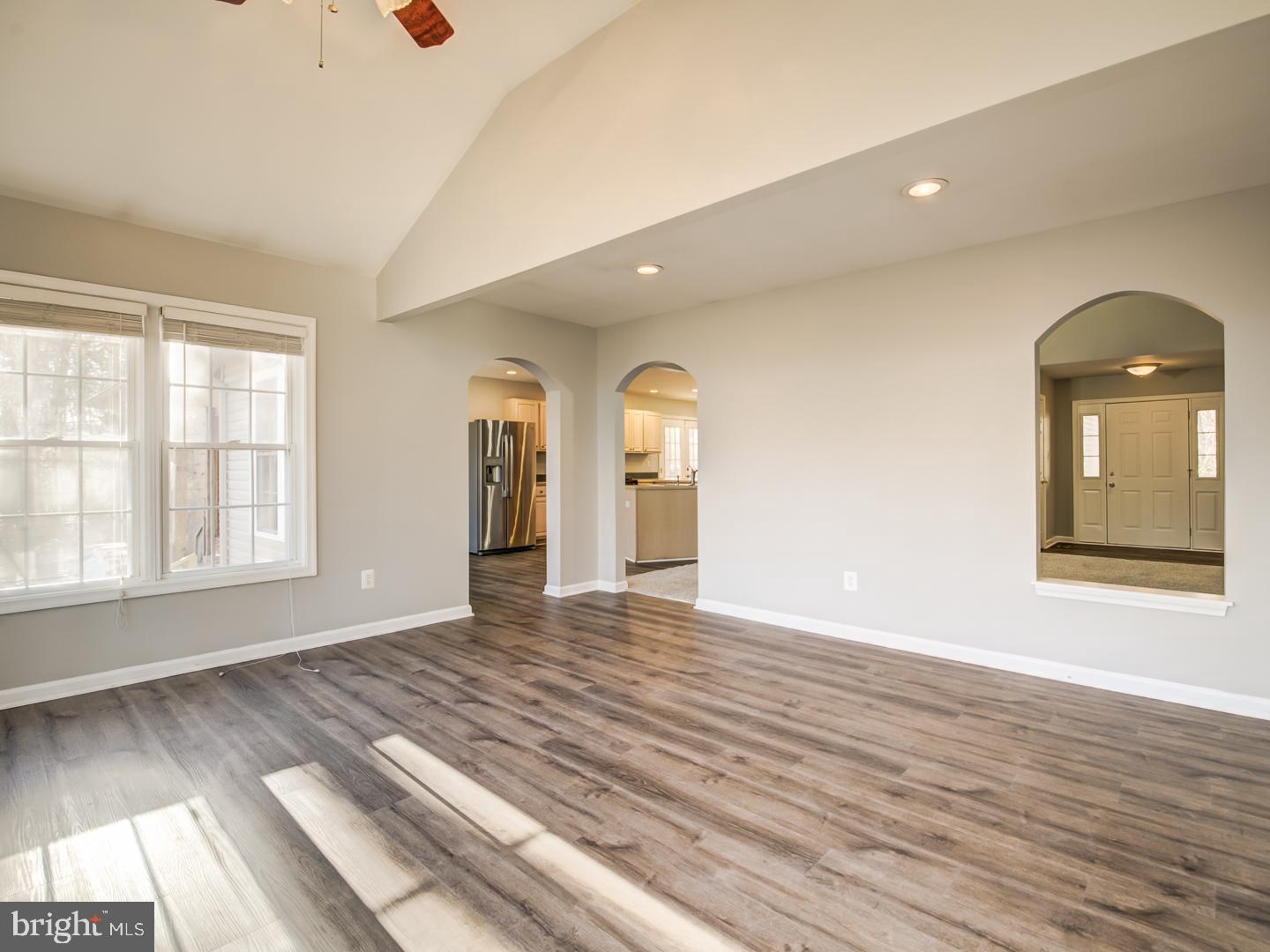 2033 LEEHIGH DRIVE