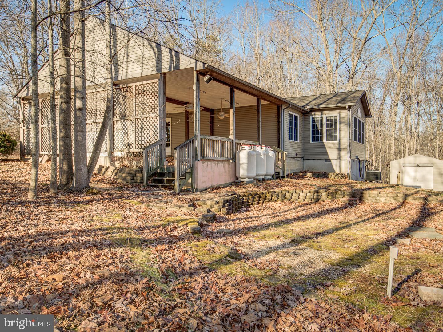 2033 LEEHIGH DRIVE