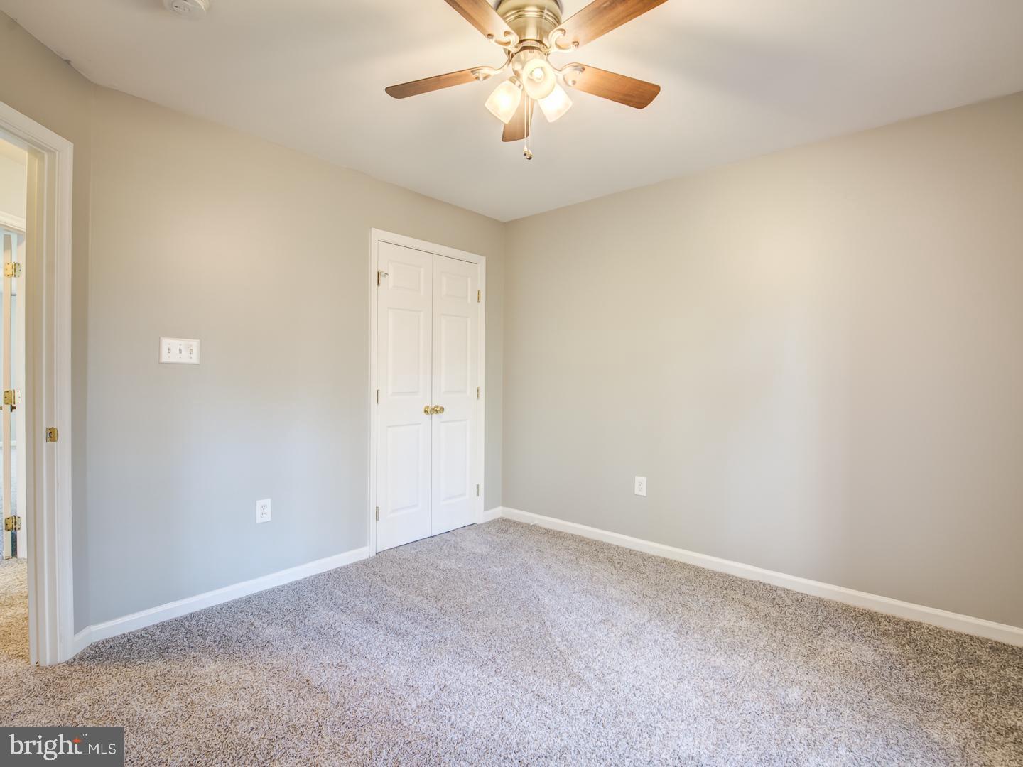 2033 LEEHIGH DRIVE