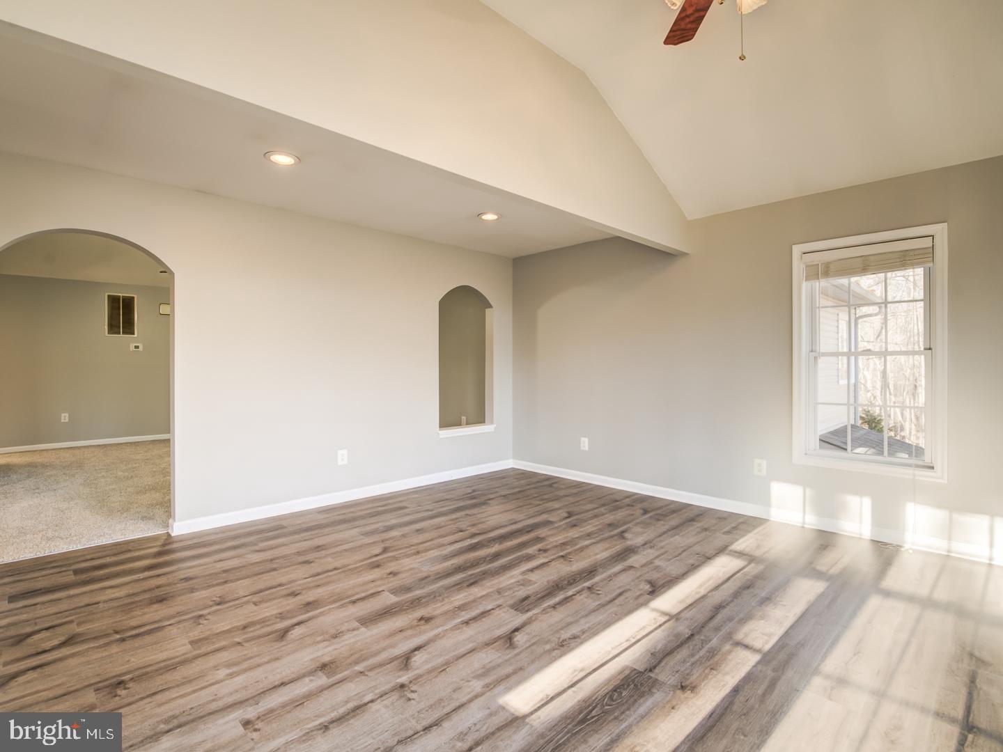 2033 LEEHIGH DRIVE