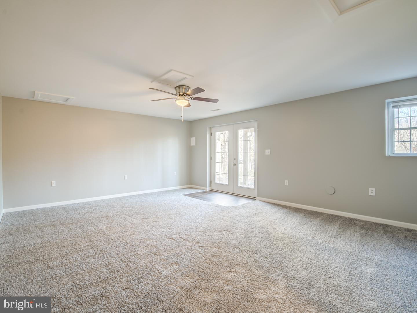 2033 LEEHIGH DRIVE
