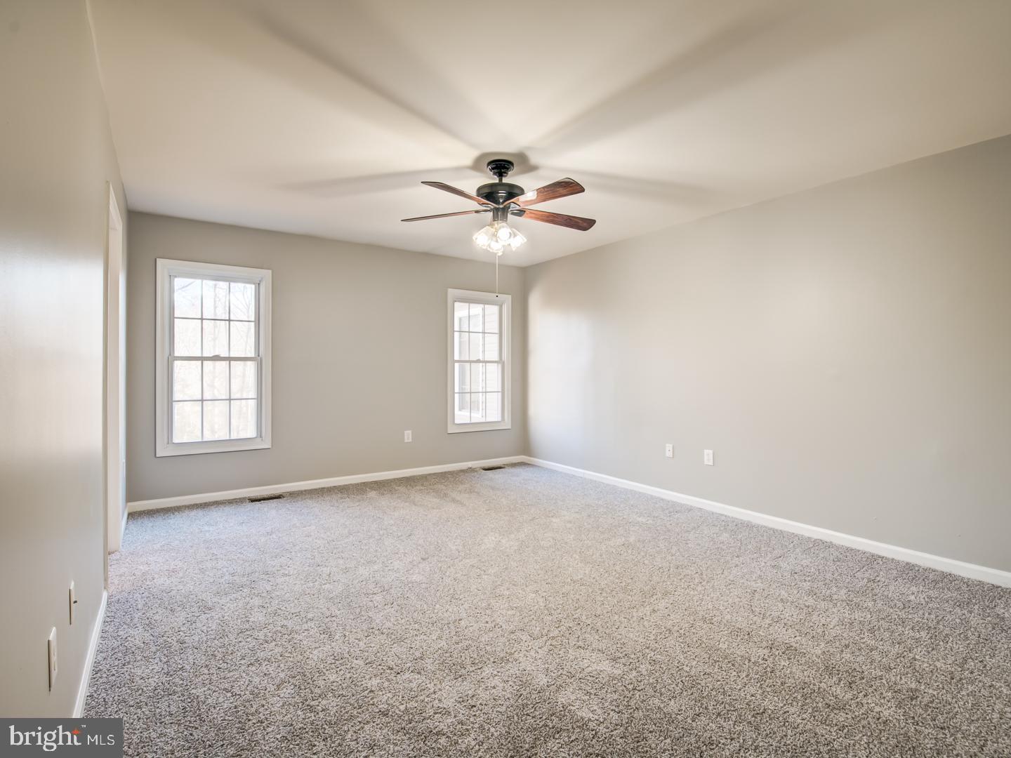 2033 LEEHIGH DRIVE
