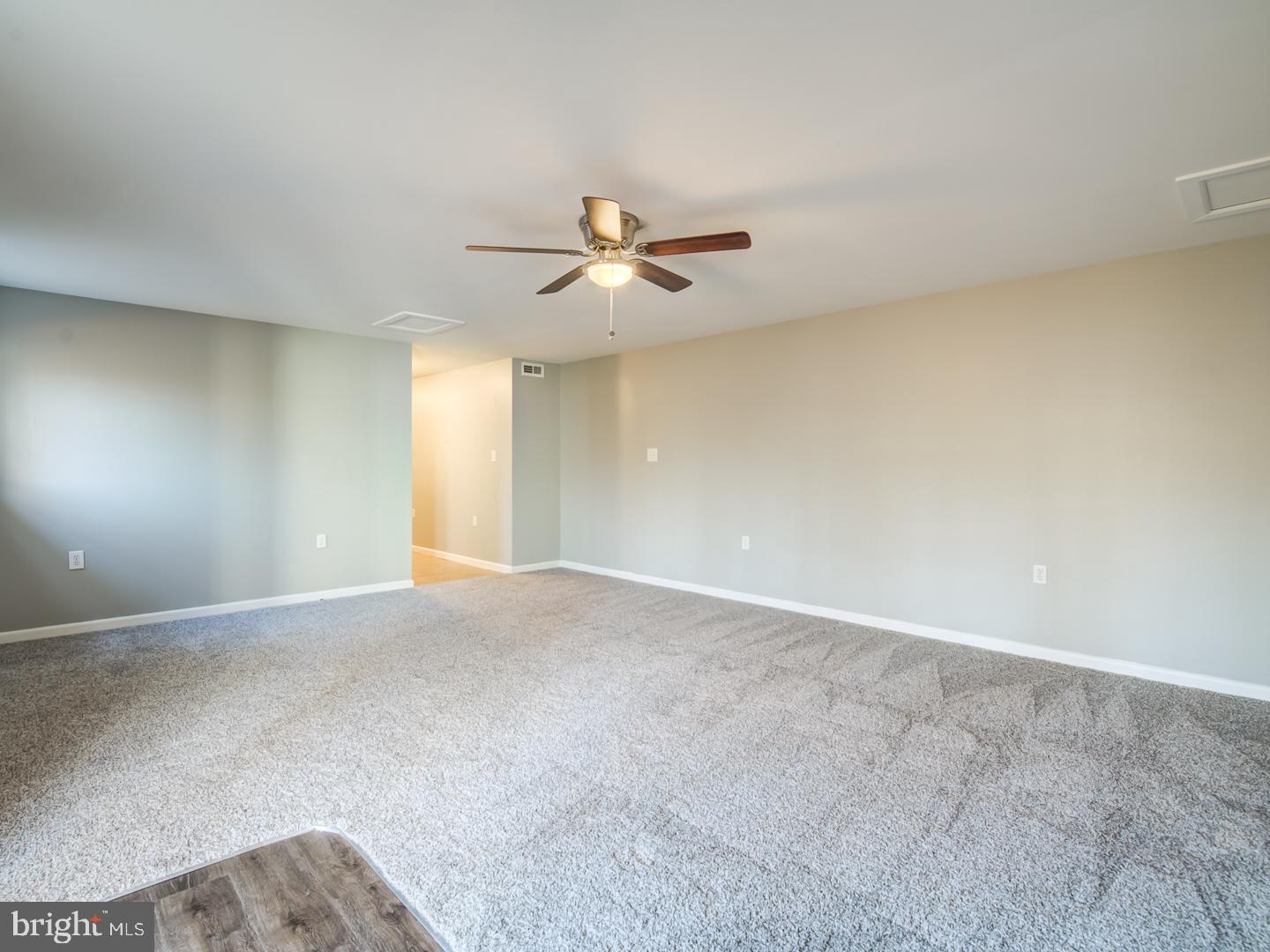 2033 LEEHIGH DRIVE