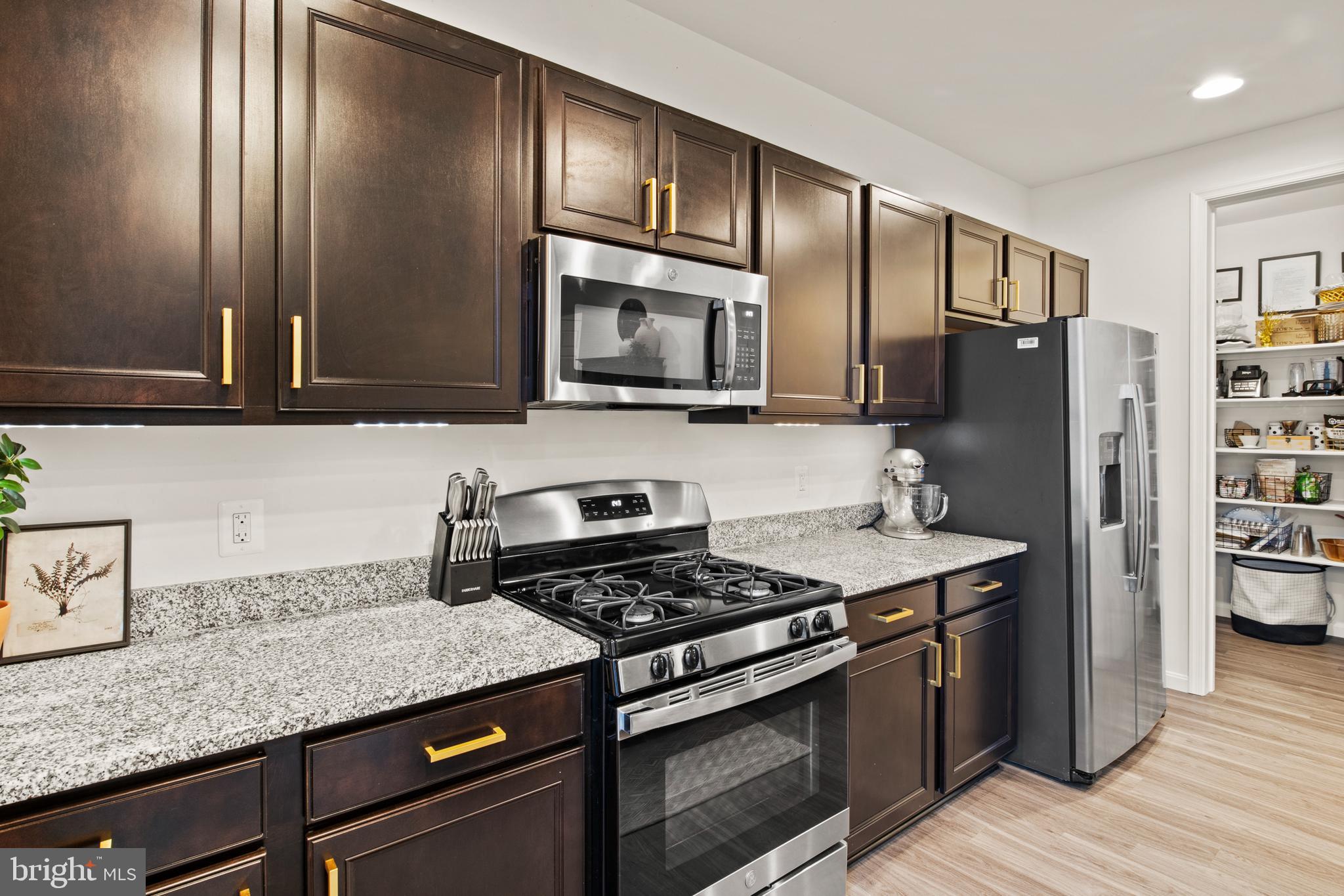2155 JUNIPER