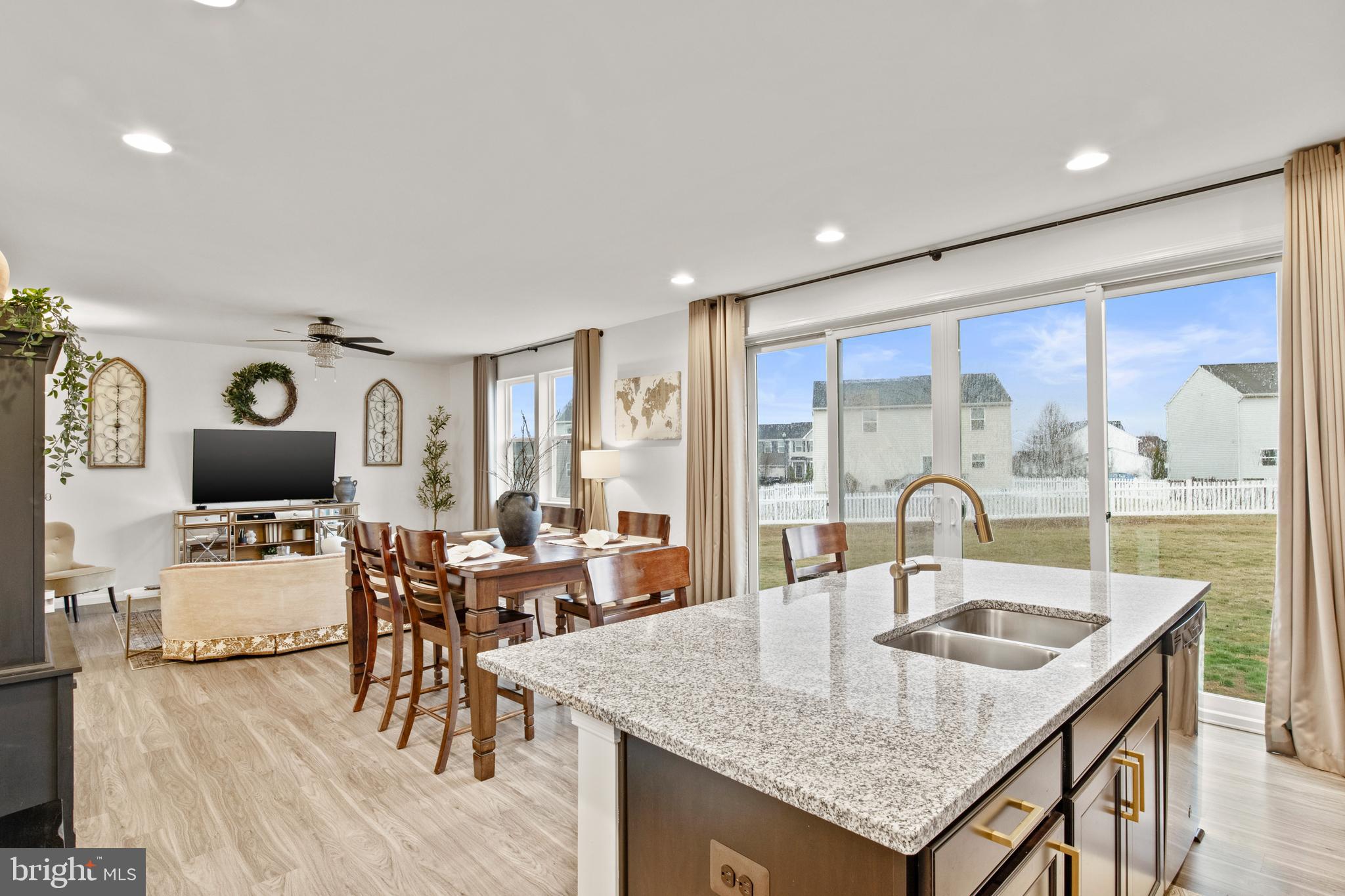 2155 JUNIPER