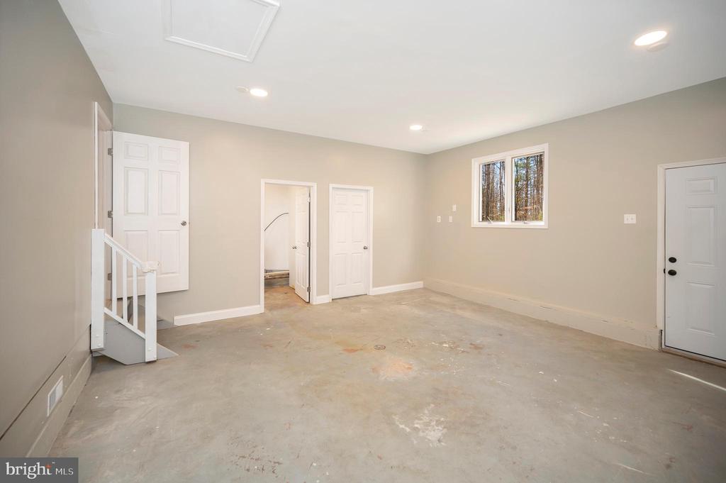 5212 Harvest Moon Ln