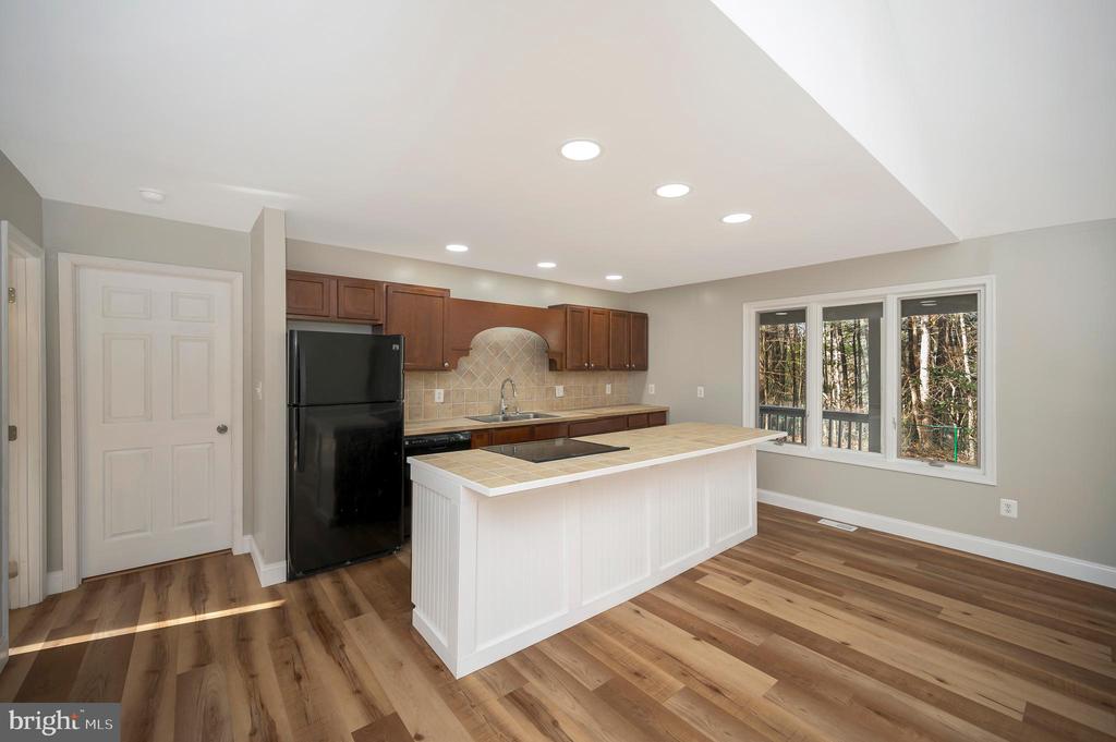 5212 Harvest Moon Ln