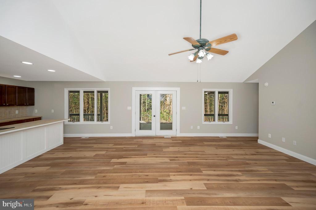 5212 Harvest Moon Ln