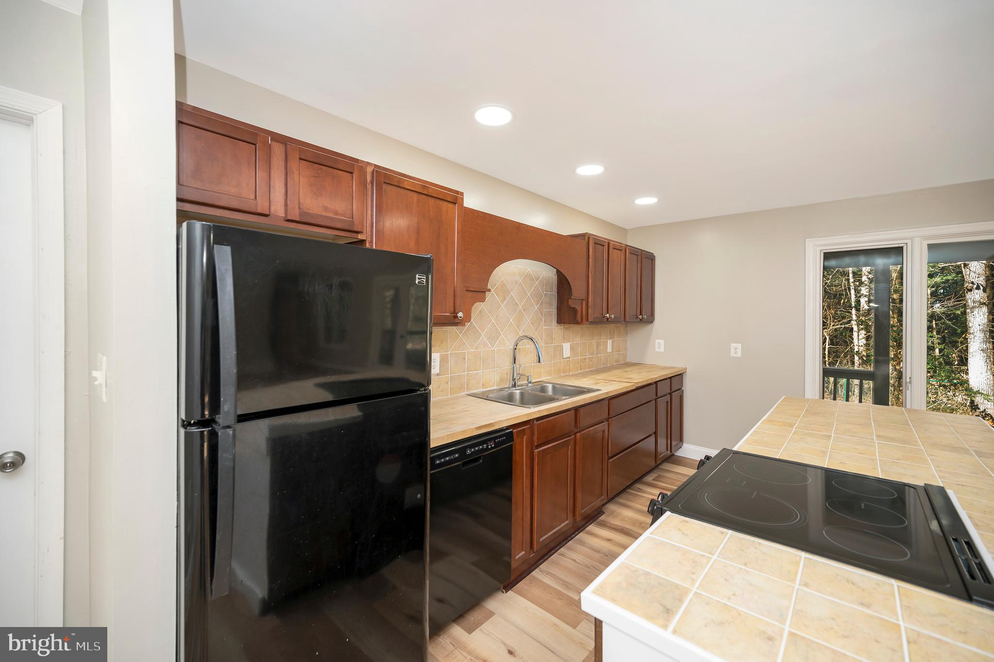 5212 Harvest Moon Ln