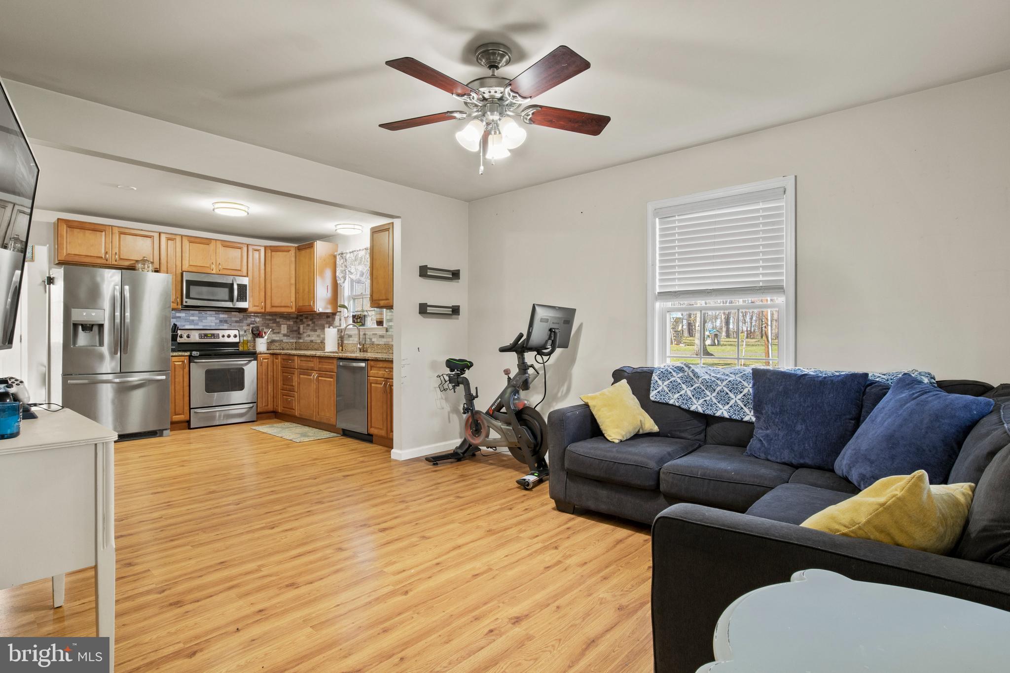 22186 HIGHLAND ROAD
