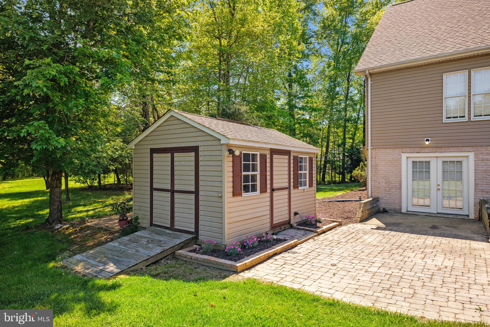 2285 WELTON POND COURT