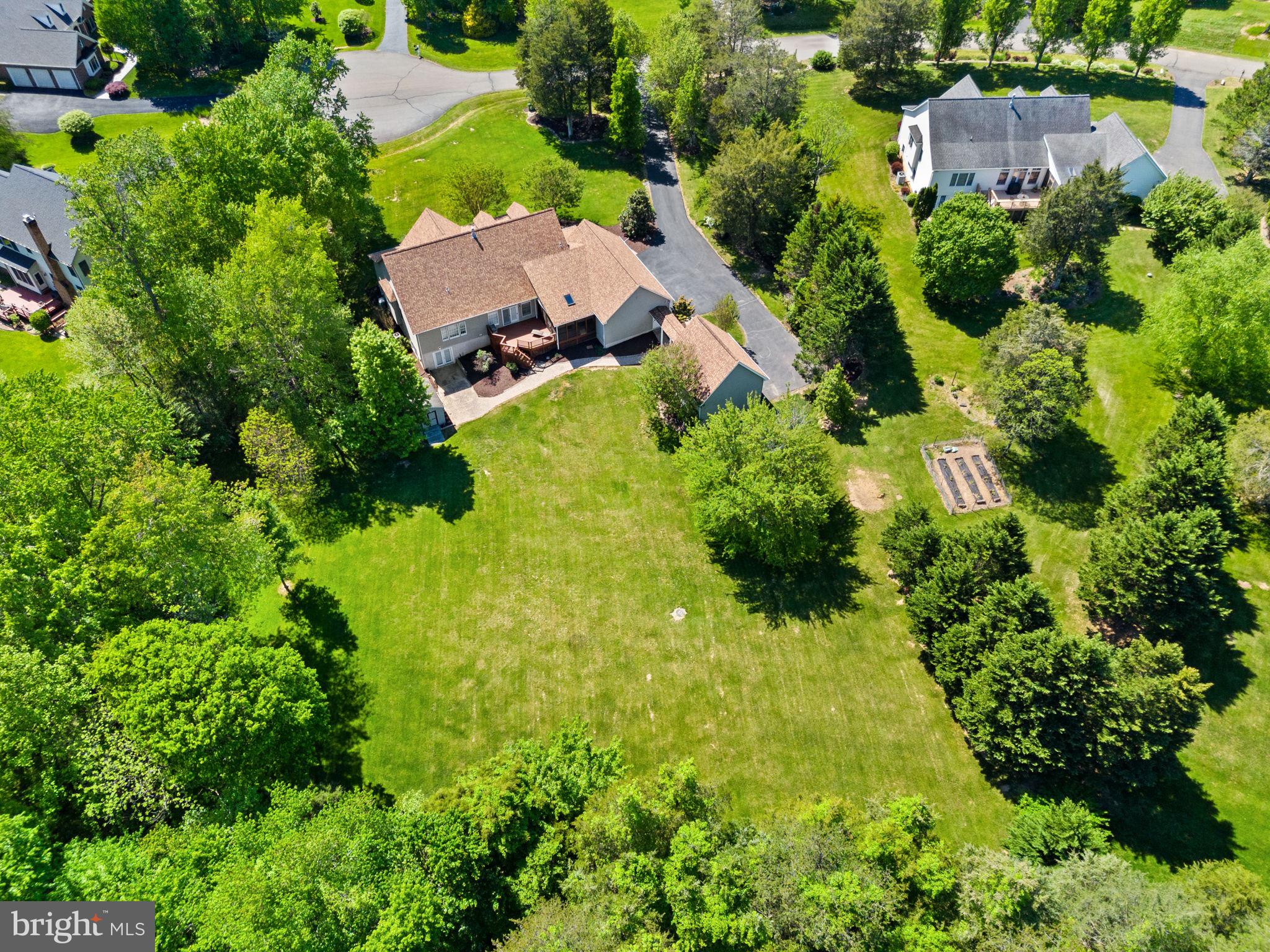 2285 WELTON POND COURT