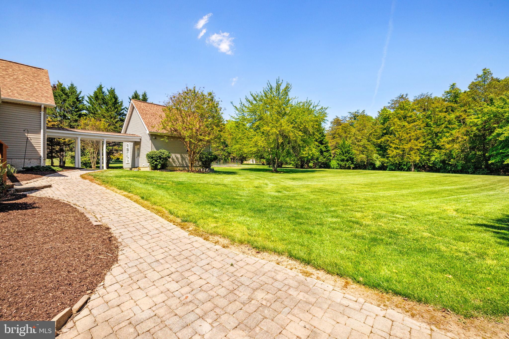 2285 WELTON POND COURT