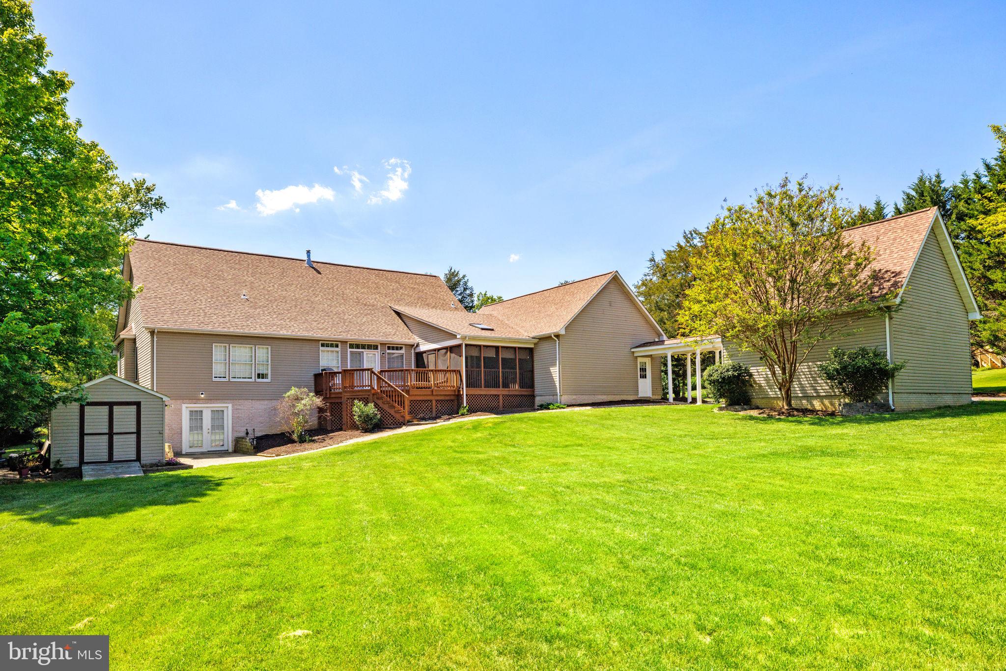 2285 WELTON POND COURT