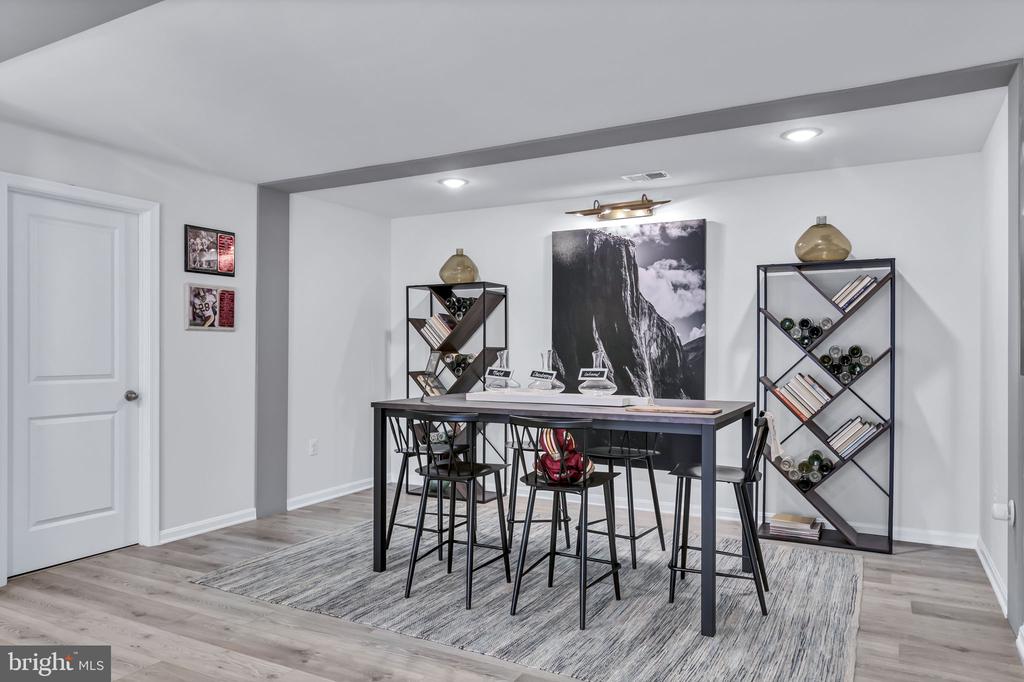 14034 Belle Ave