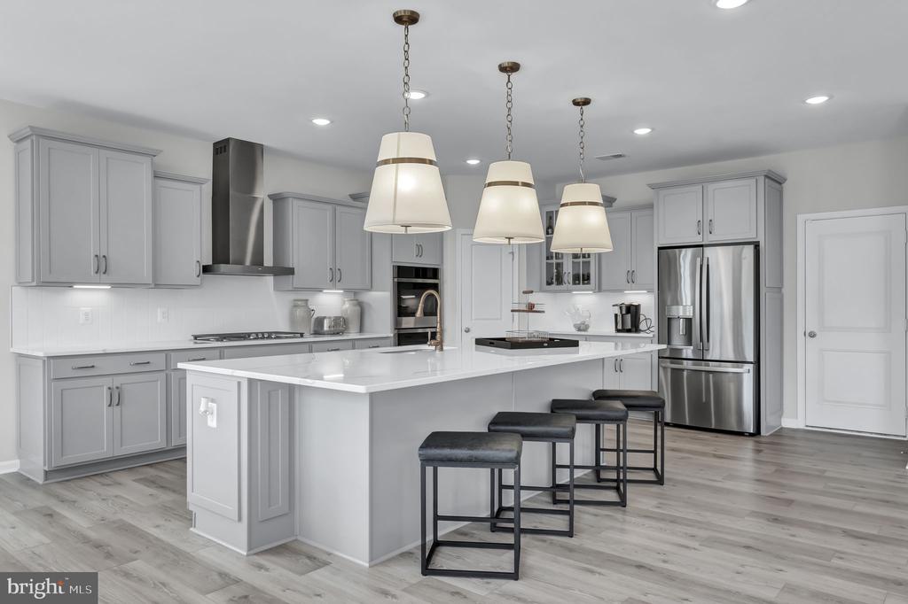 14034 Belle Ave