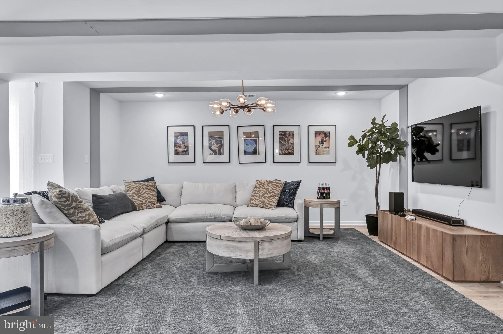 14034 Belle Ave