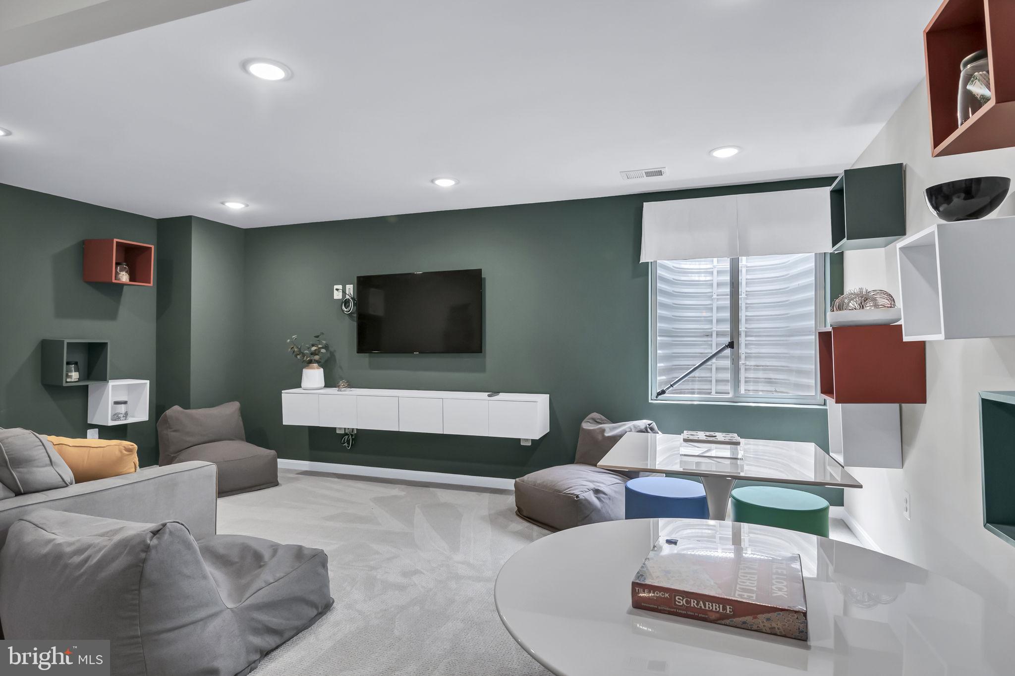 14034 Belle Ave