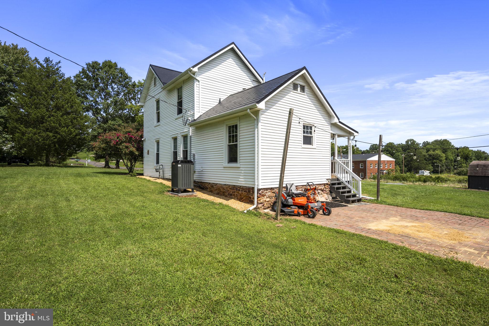 12188 Sperryville Pike