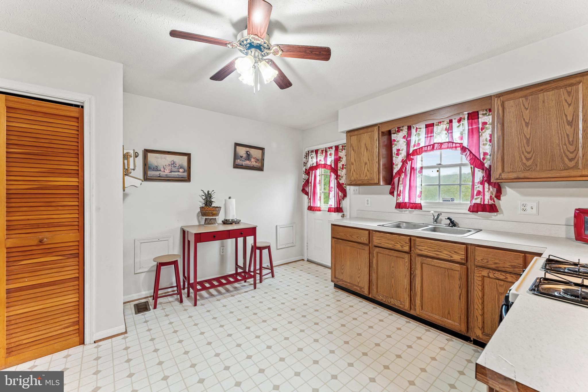 24139 CEDAR RIDGE ROAD