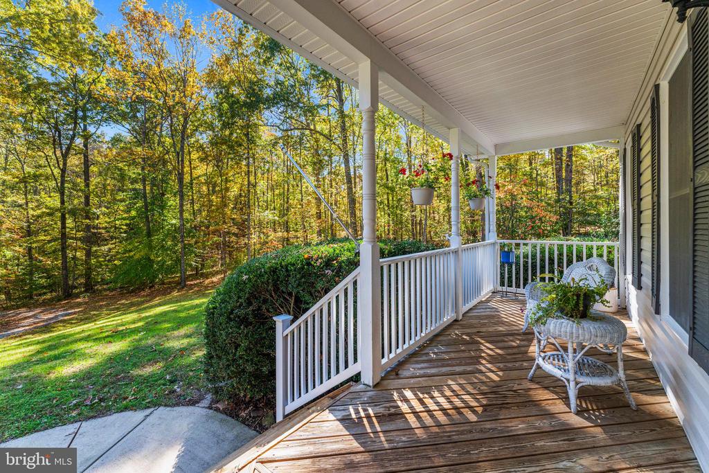 6548 CAMPGROUND LANE