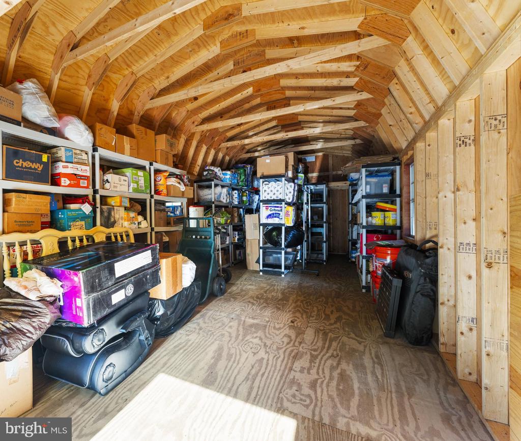6548 CAMPGROUND LANE