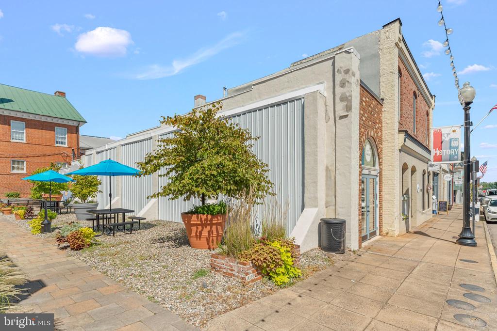 128 N MAIN STREET