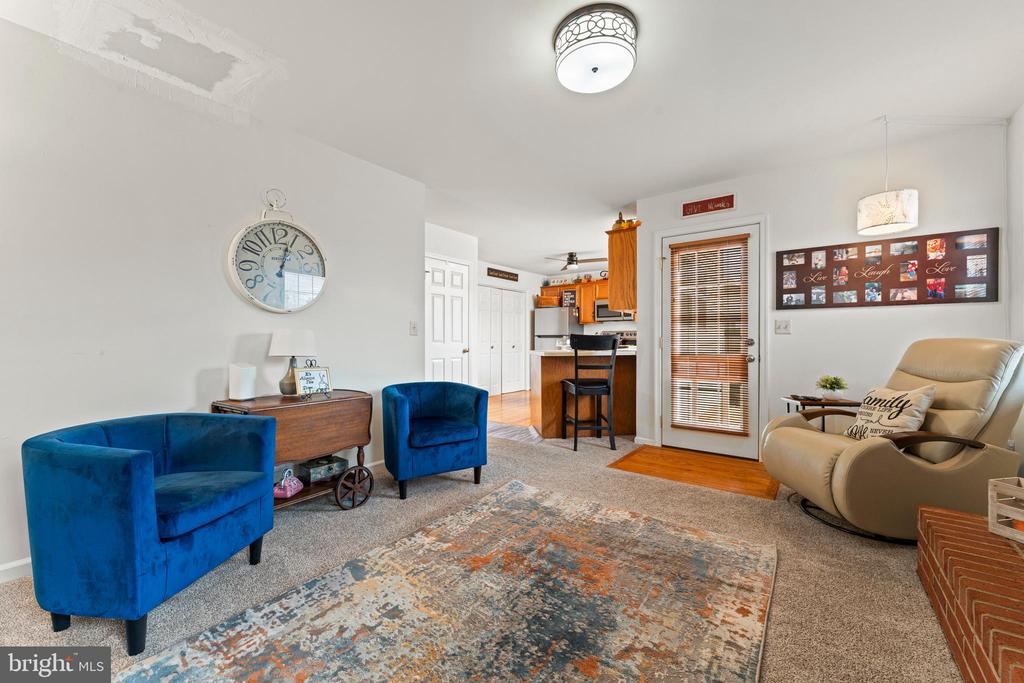 2321 MAPLEWOOD DRIVE