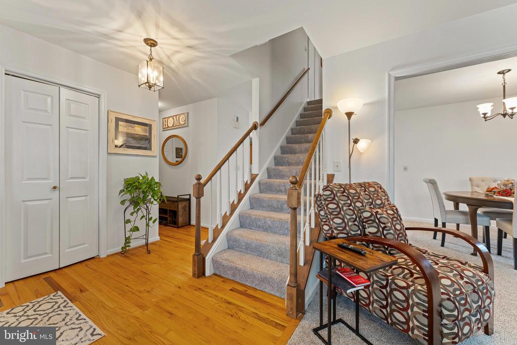 2321 MAPLEWOOD DRIVE