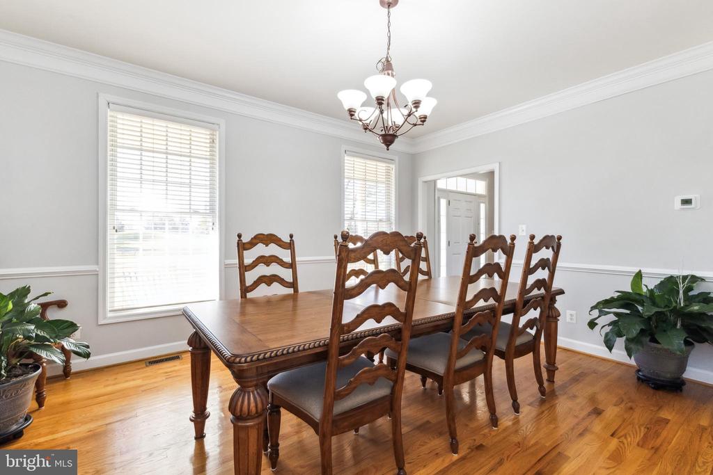 19147 JOHN WILLIAM PLACE