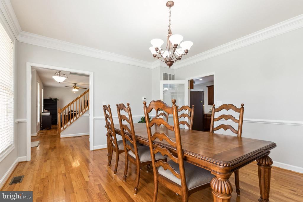 19147 JOHN WILLIAM PLACE