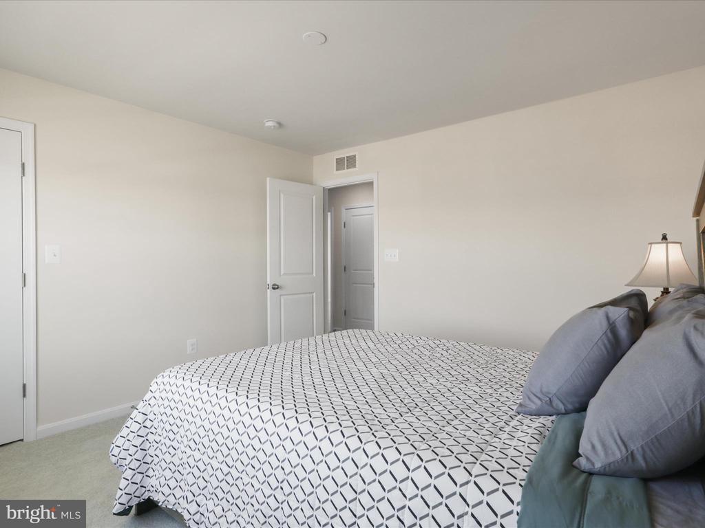 13406 MAYMOUNT DRIVE
