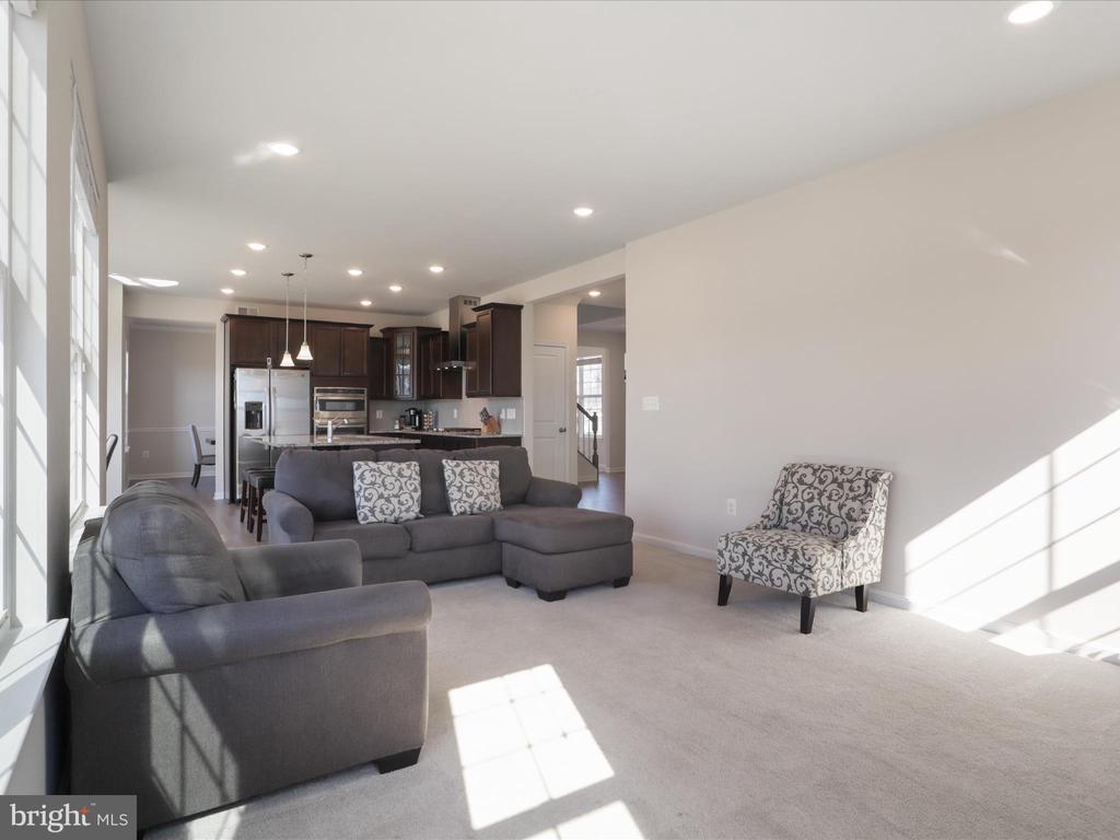 13406 MAYMOUNT DRIVE